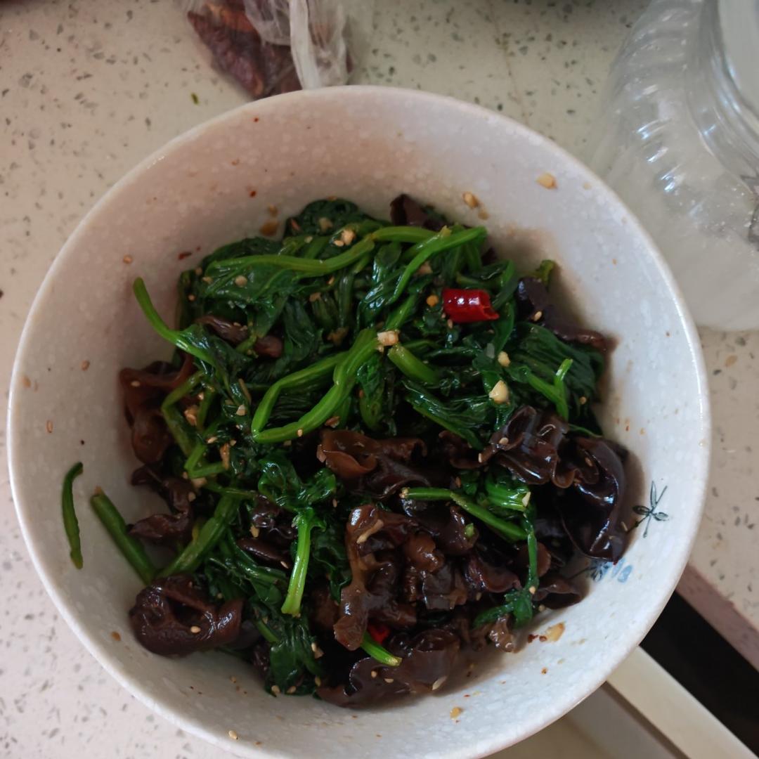 清爽开胃凉菜｜凉拌菠菜木耳