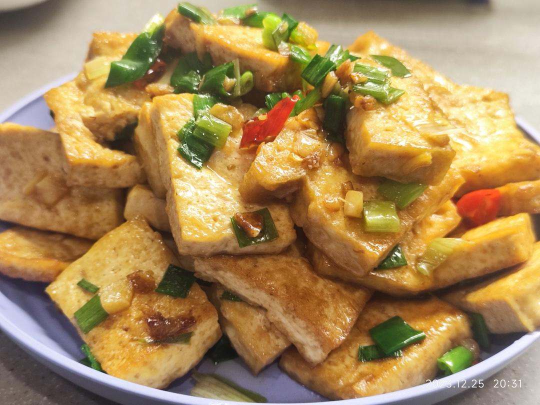 蒜香煎豆腐 炒鸡无敌美味