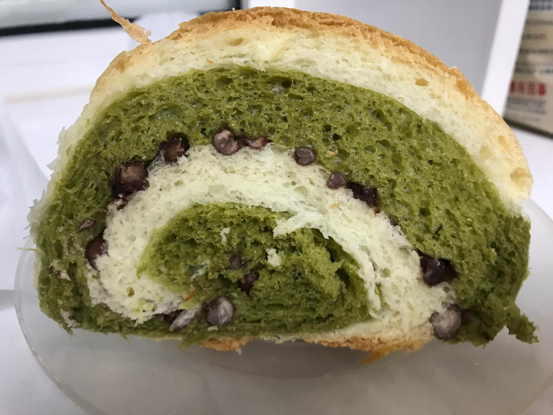 抹茶蜜豆双色吐司