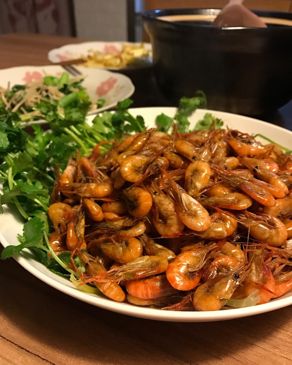 油爆河虾