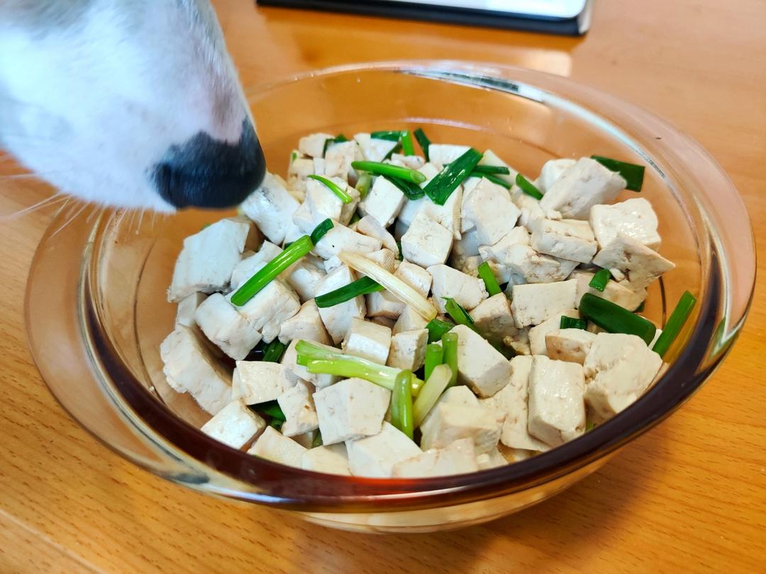 家庭版小葱拌豆腐😋