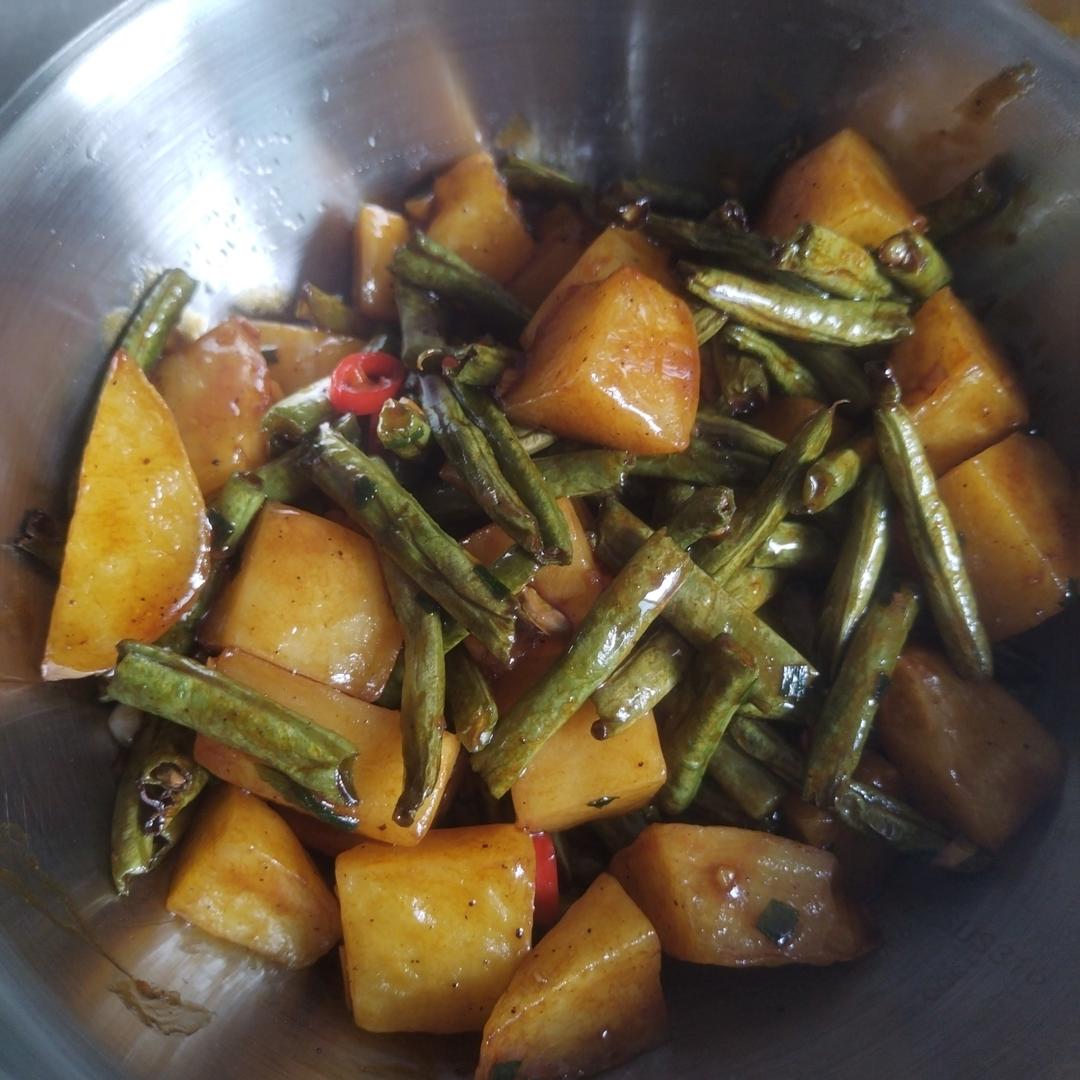 干煸豆角土豆