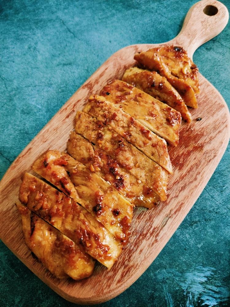 蜜汁鸡胸肉的做法