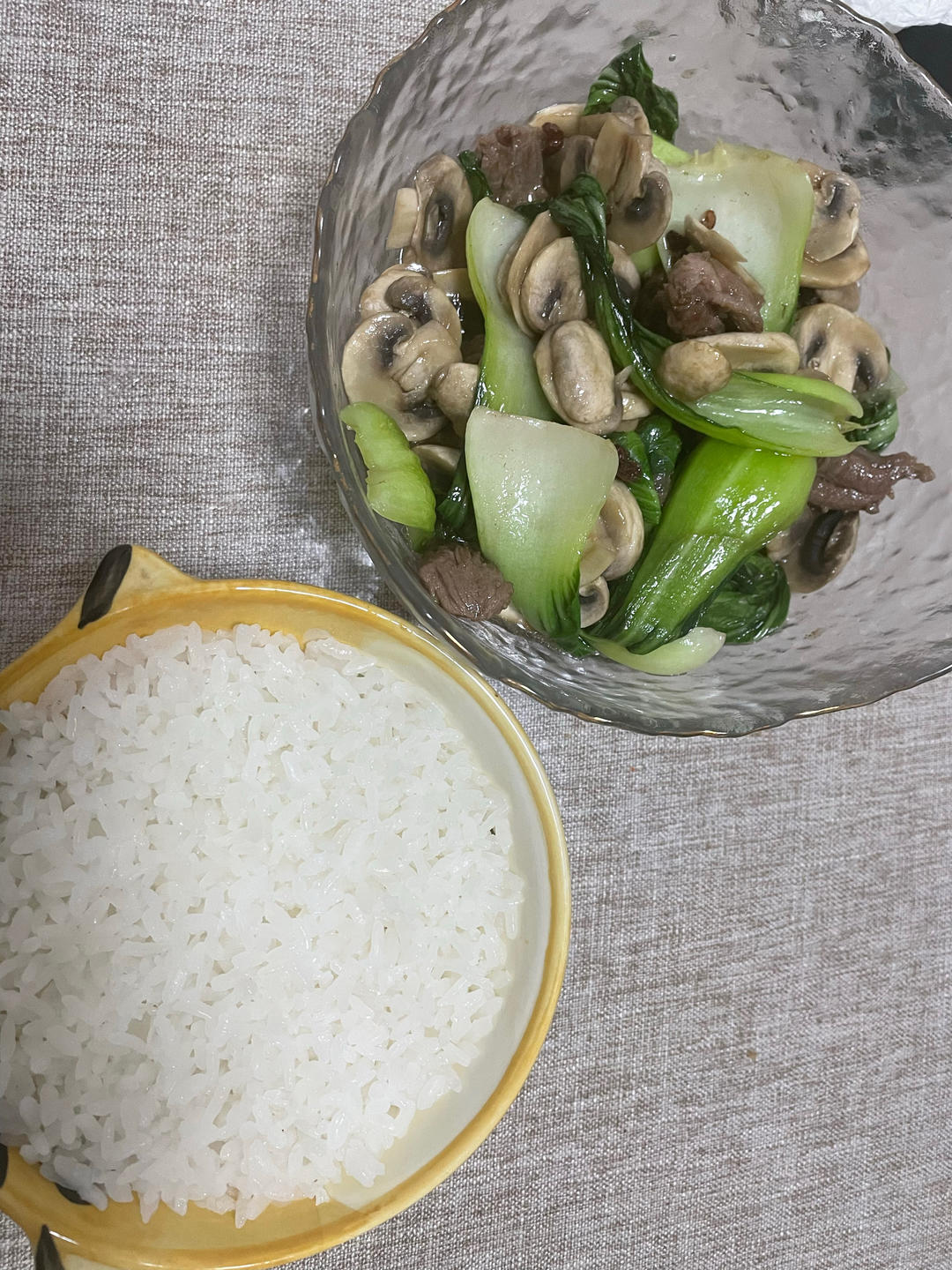 素炒鲜口蘑（白蘑菇），快手家常菜