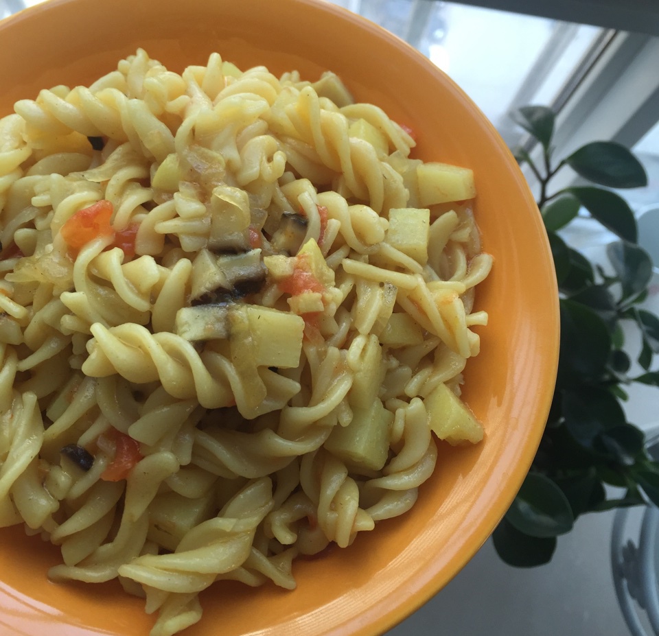 土豆番茄焖螺丝面