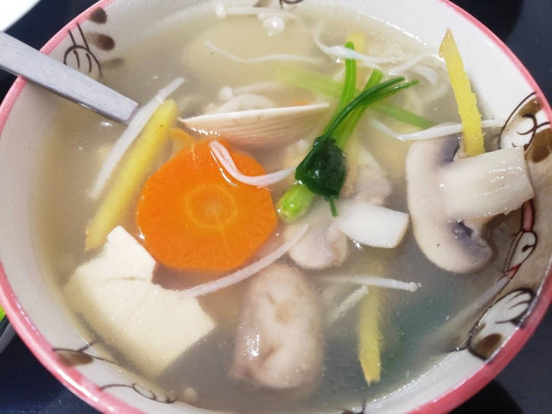白蛤豆腐汤