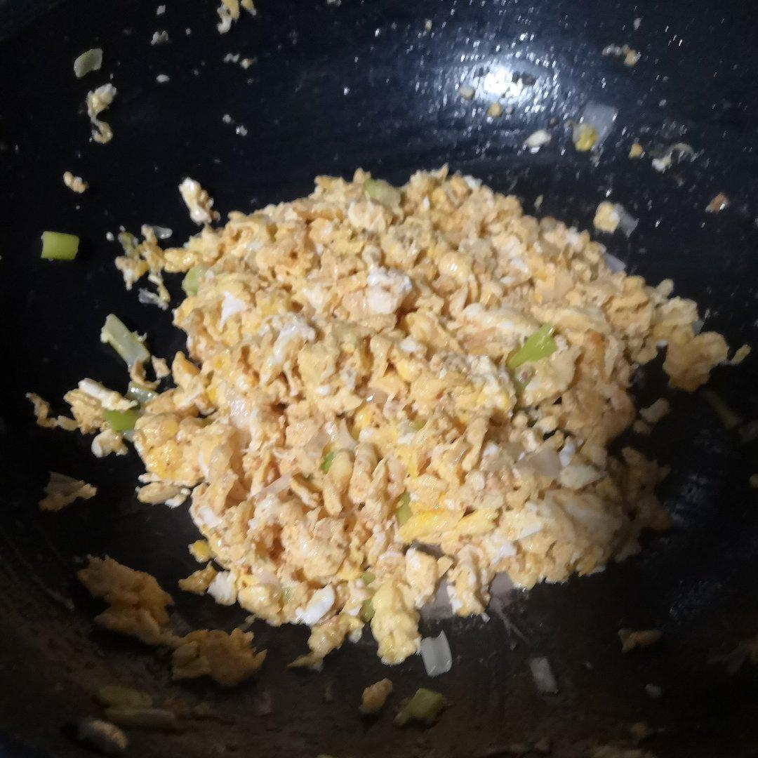 天津虾酱炒鸡蛋