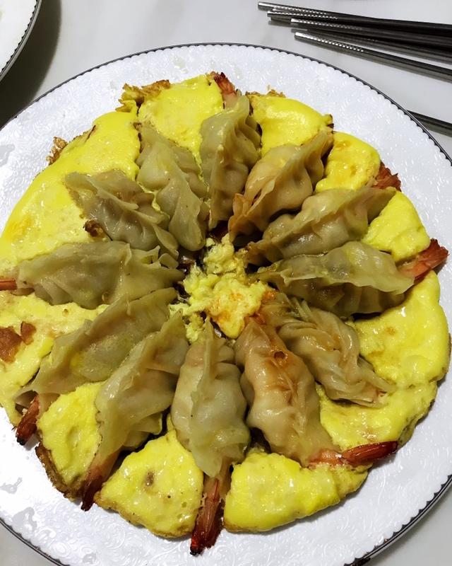 【大虾抱蛋饺】