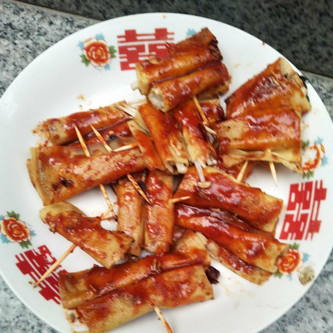 超级铁板 豆皮金针菇卷（电饼铛）