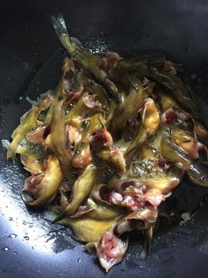黄刺鱼烧豆腐的做法 步骤3