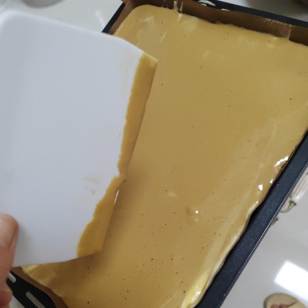 超详细的瑞士卷奶油蛋糕卷原味蛋糕卷的制作方法 饱满不掉皮不开裂（附模具换算方法）