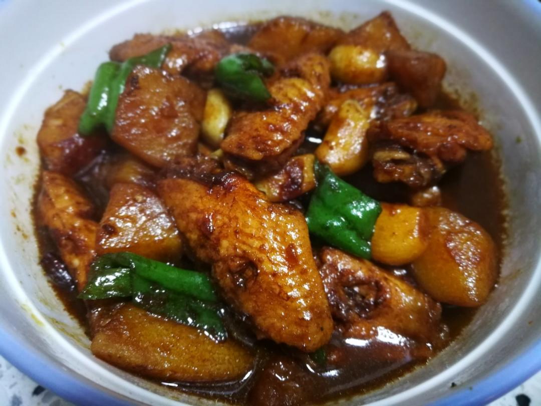 浓香土豆焖鸡翅