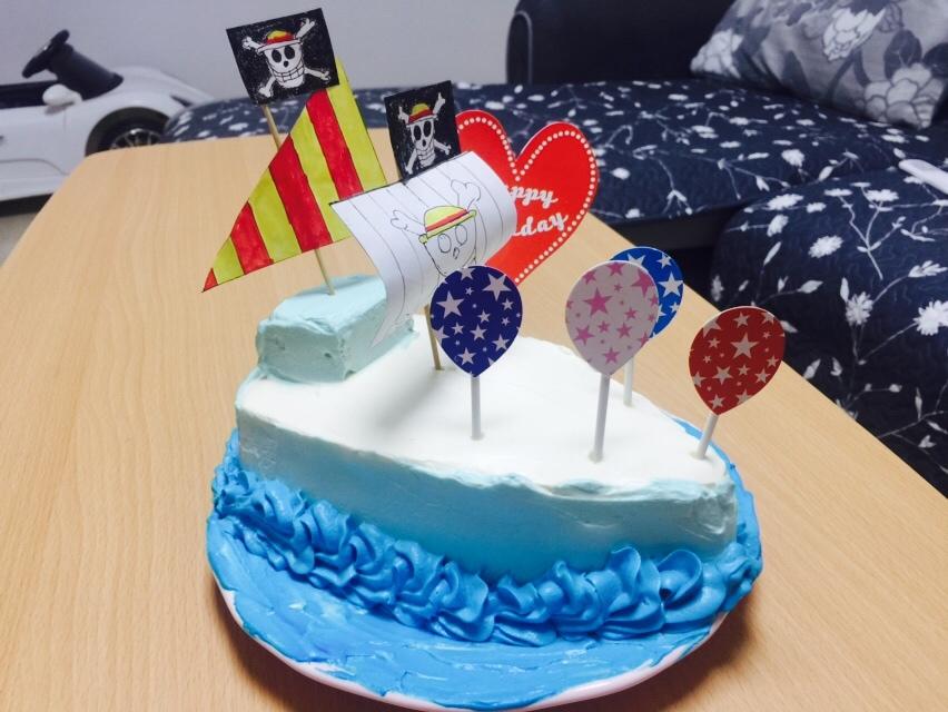 奶油生日蛋糕