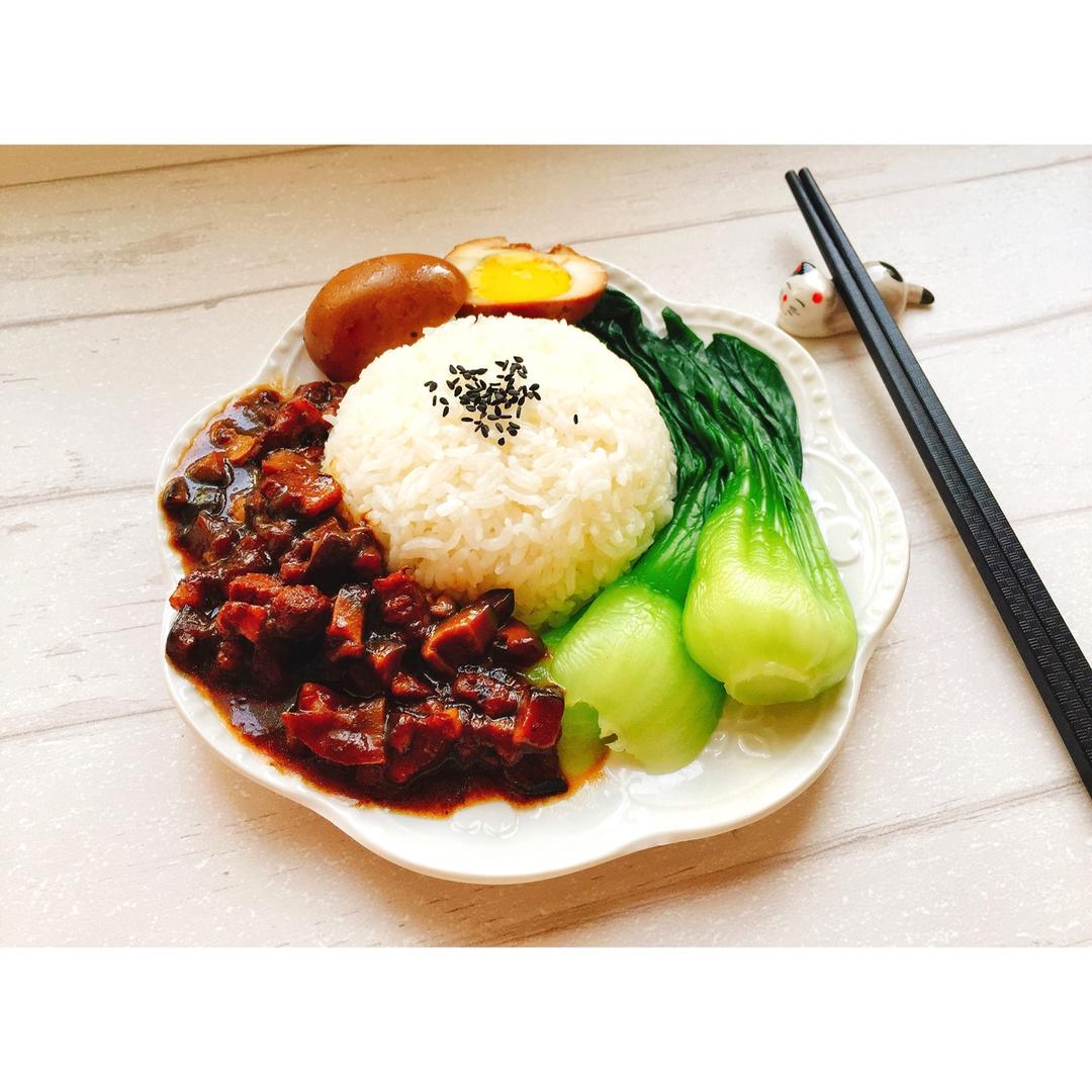 洋葱酥卤肉饭