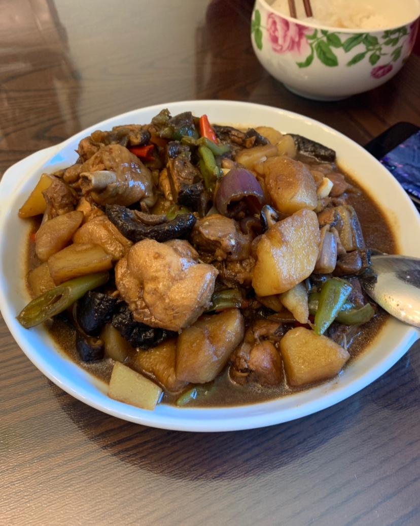 黄焖鸡（香菇、土豆）