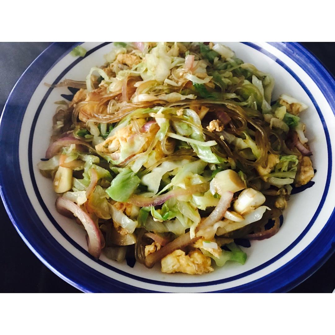 包菜粉丝炒鸡蛋
