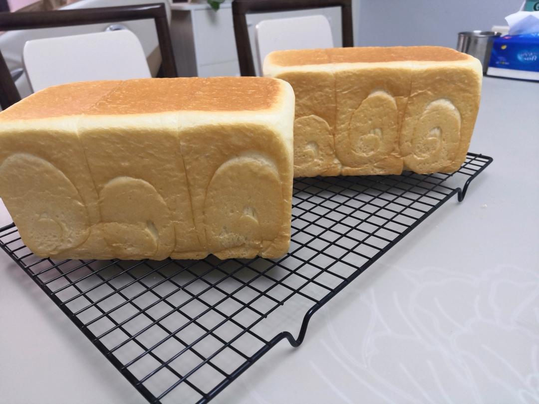 奶香纯粹的重料淡奶油吐司