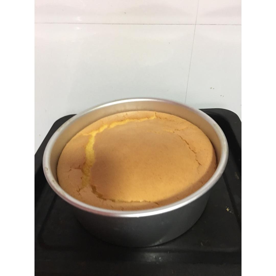 烤箱做蛋糕（戚风蛋糕的做法）