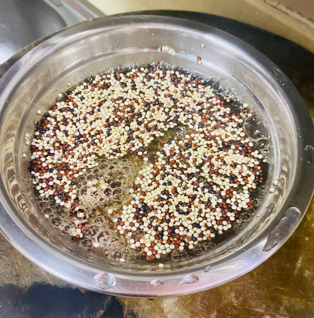 鲜虾藜麦饭【10月北鼎养生壶食谱】