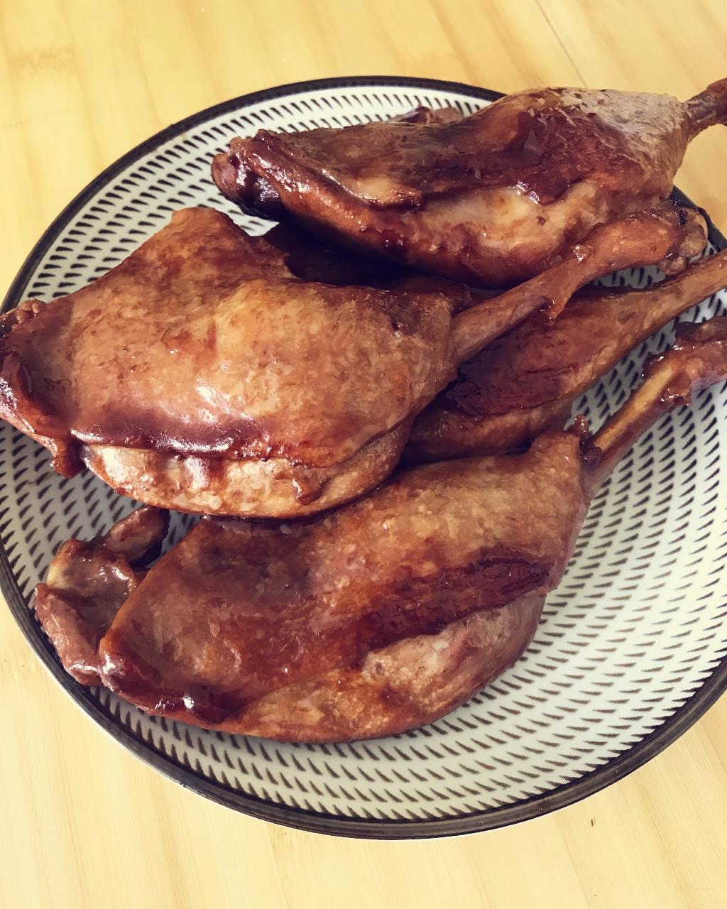 酱烧鸭腿