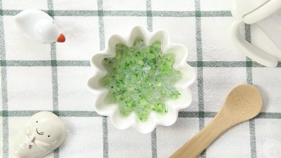 【7-8个月辅食：西兰花鳕鱼汤】的做法