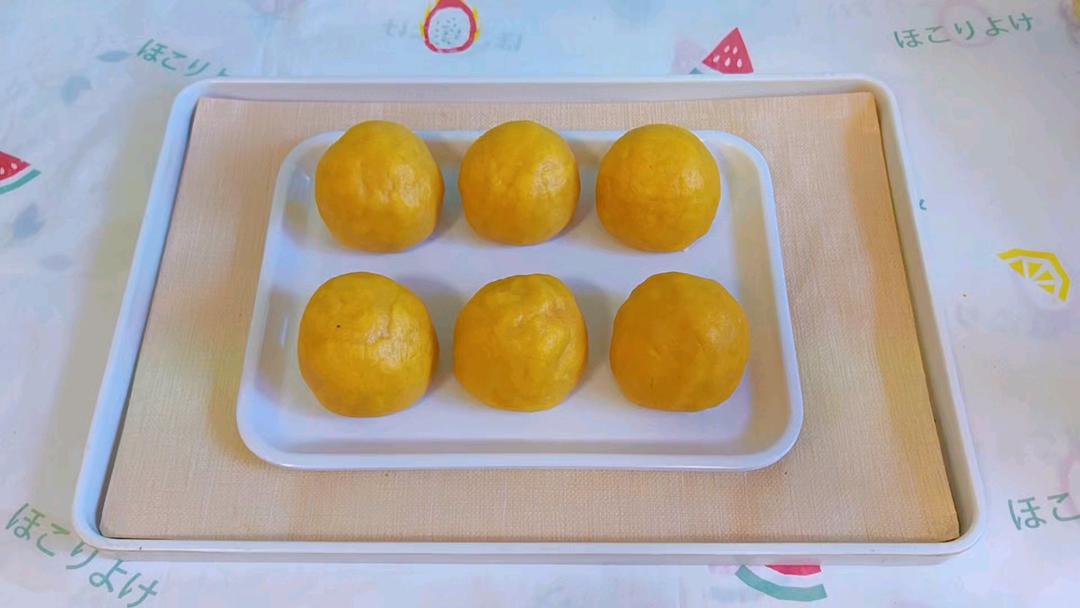 玉米面这么做，多吃粗粮身体棒棒，不加一点儿面粉，纯纯的粗粮主食：南瓜窝头！简单好做，有手就会，零失败！