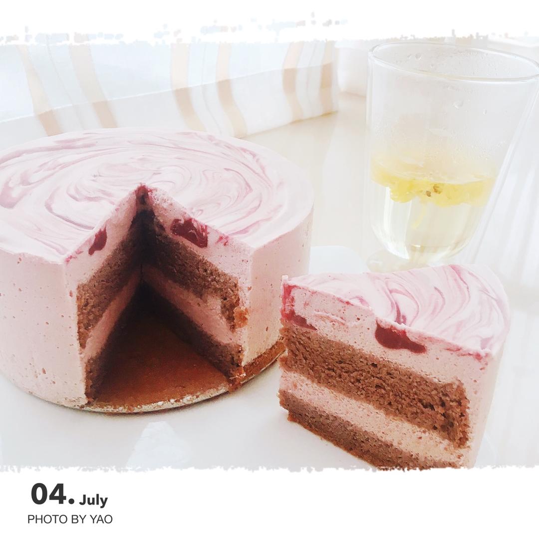 巧克力草莓慕斯蛋糕