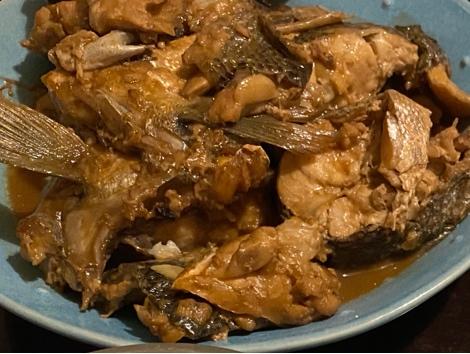 适合孩子吃的下饭菜：酱汁焖鱼