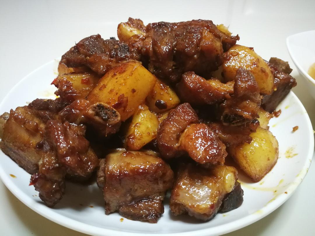 川味土豆烧排骨