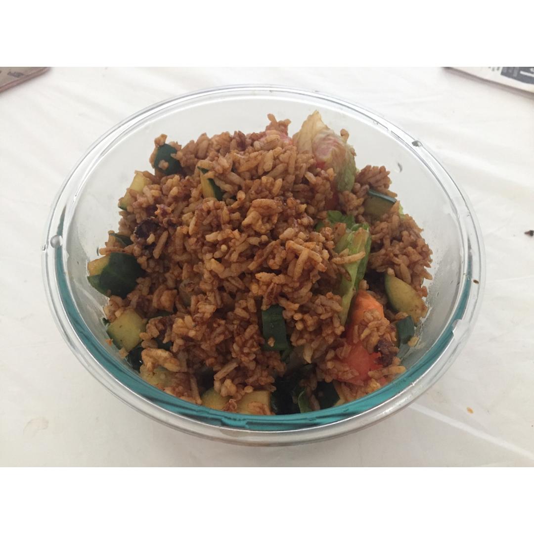 酱油炒饭(超级简单)