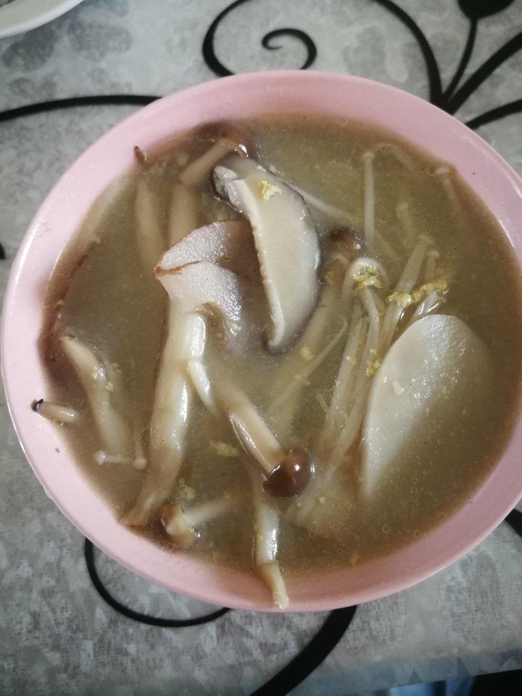 姑妈家的杂菌汤