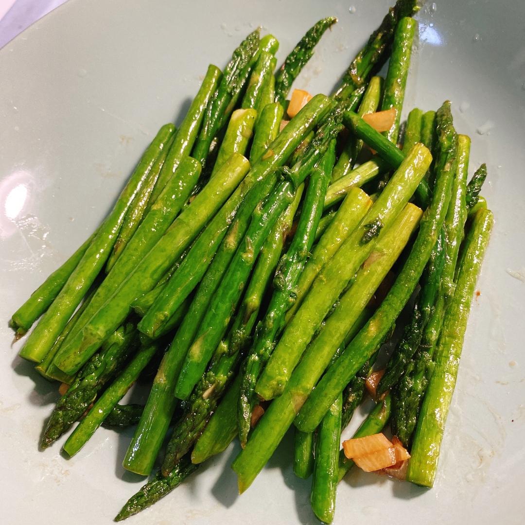 清炒芦笋