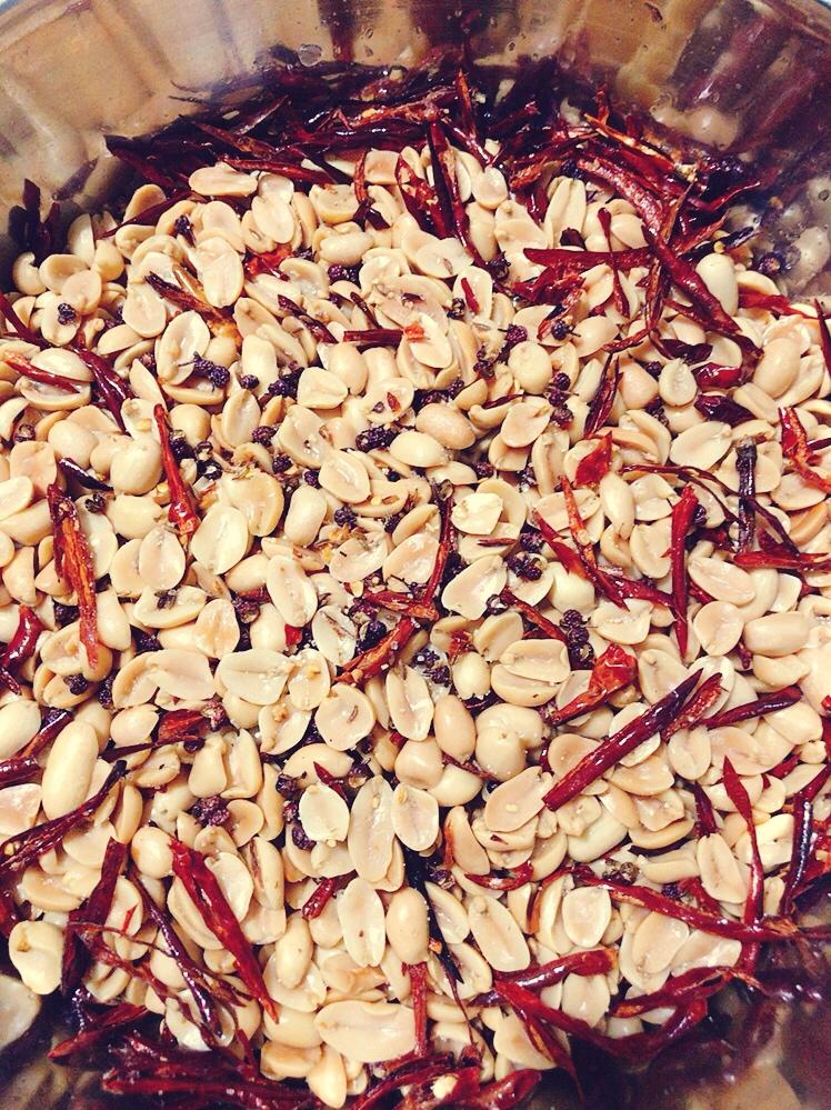 酒鬼花生的做法