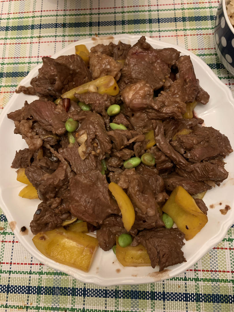 小炒牛肉（肉嫩味香）