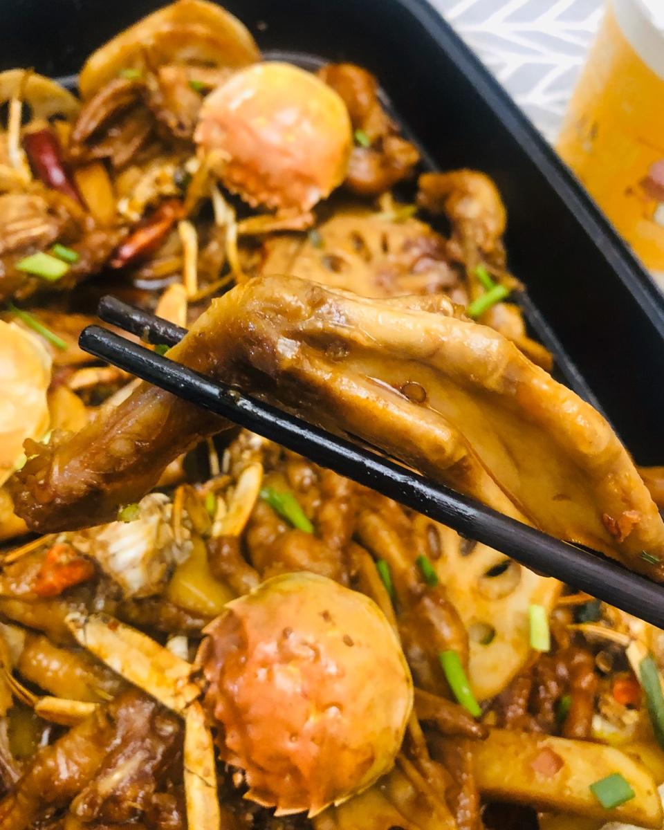 胖哥俩肉蟹煲
