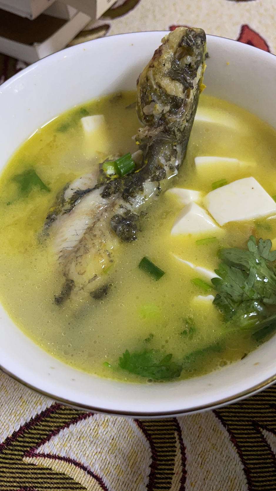 鲜掉眉毛的->昂刺鱼豆腐汤