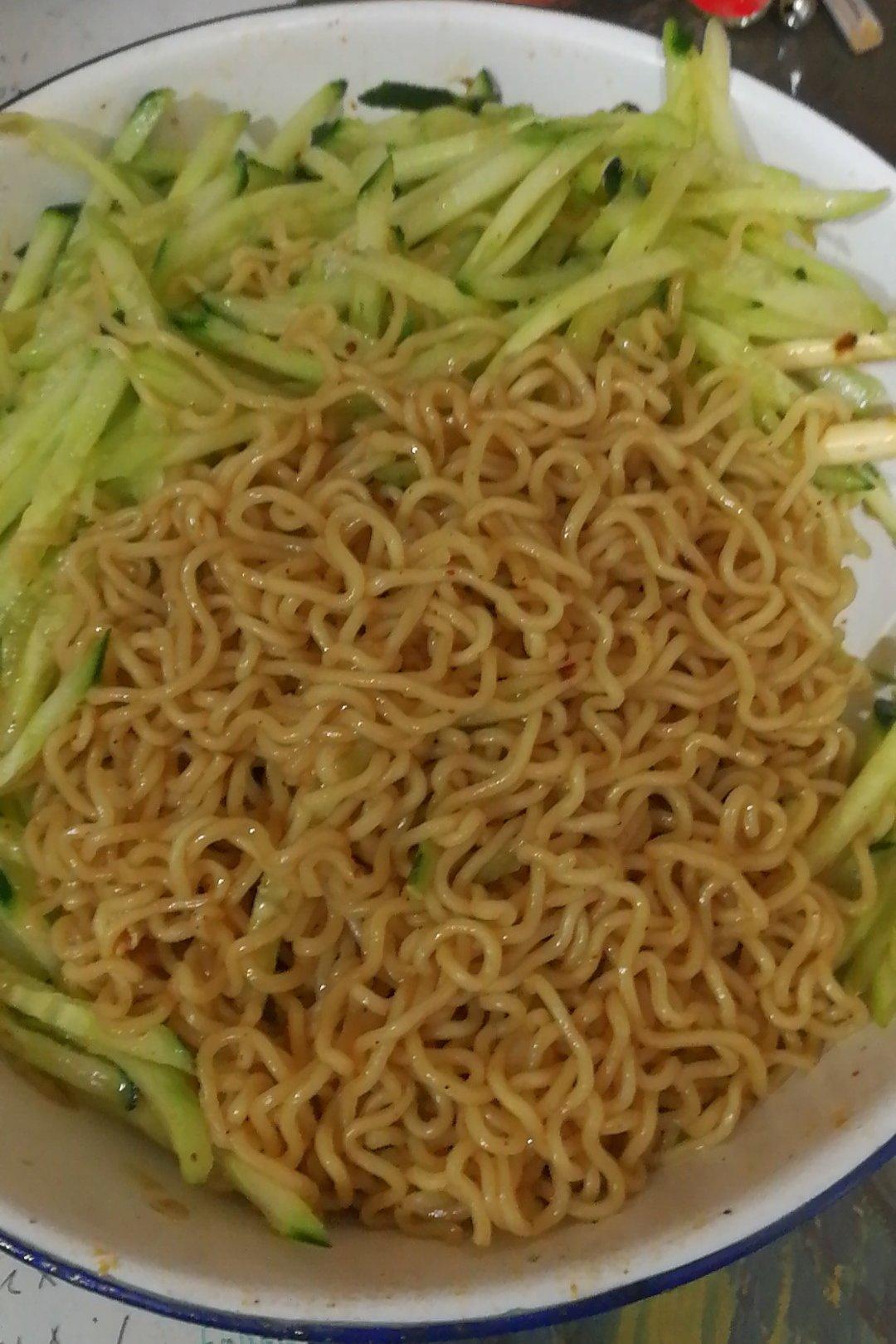 拌炒方便面