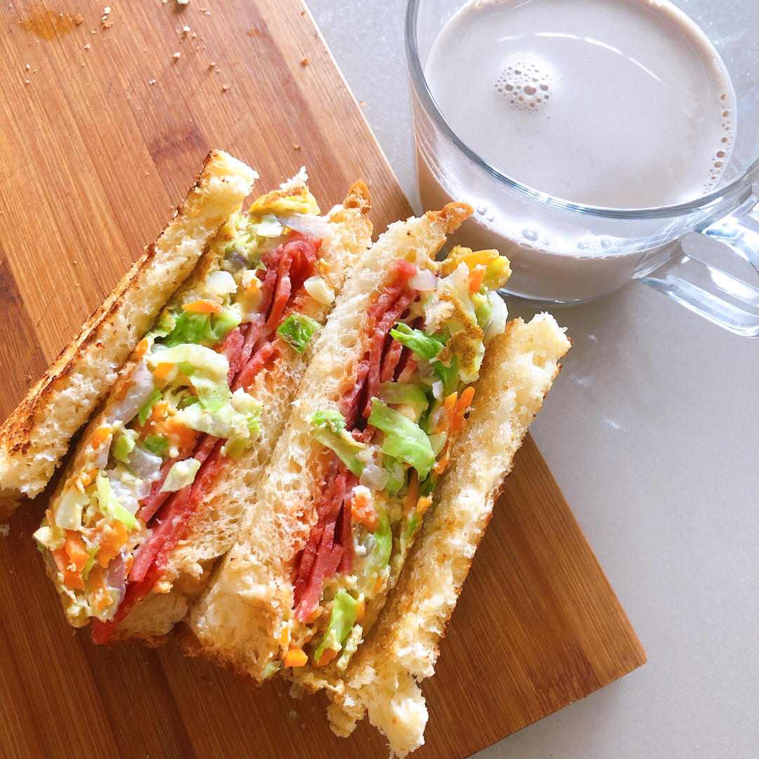 一只大桃儿做的韩国街边小吃同款韩式早餐三明治