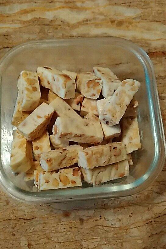 多味花生牛轧糖