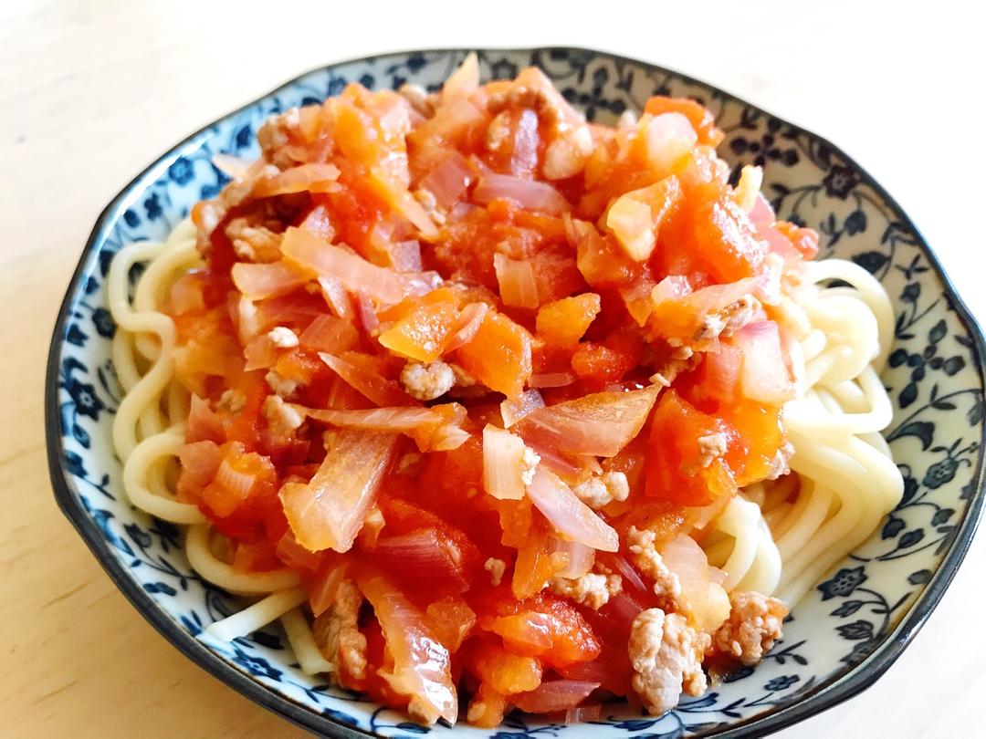 蕃茄蘑菇肉酱意大利面