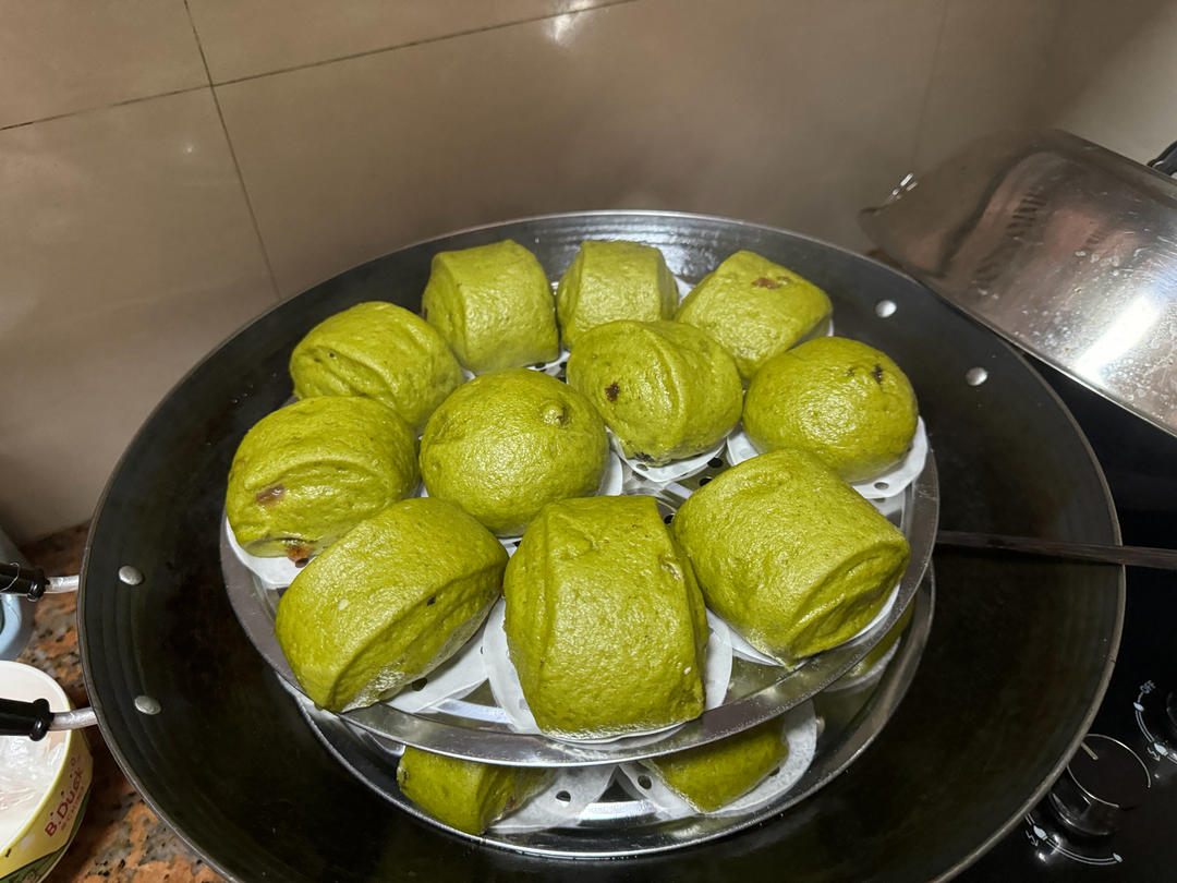 【艾草馒头】艾香浓郁，香甜可口