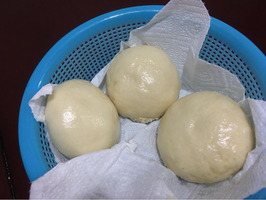 新手做馒头也能100%成功——附上非常详细的视频步骤（一次发酵法）
