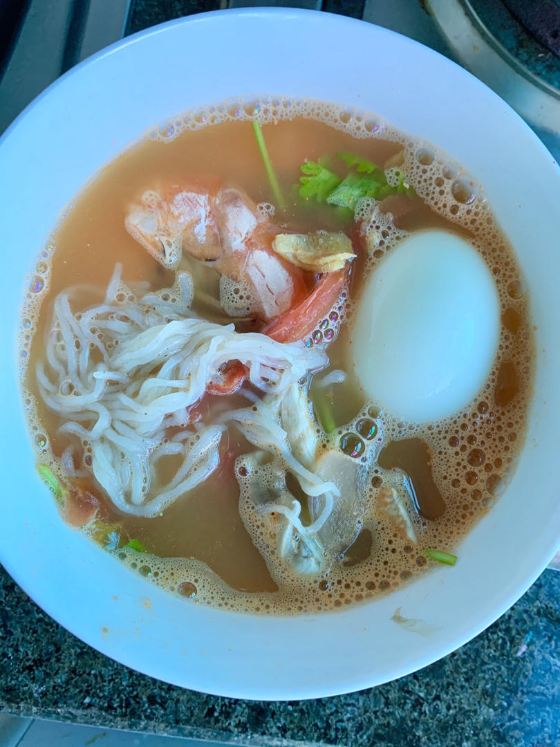 超鲜万用虾头汤底（虾头虾壳有了好的归宿～海鲜汤，煮面，泡饭，火锅都能用！）