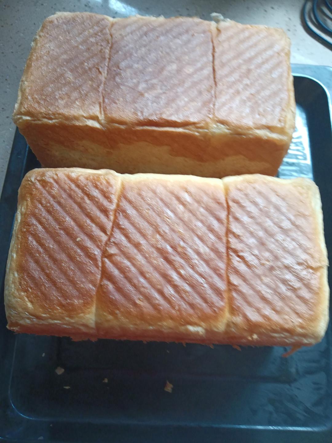 超级！柔软的波兰种淡奶油吐司~奶香十足！