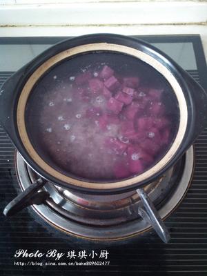 『紫薯桂花粥』的做法 步骤2