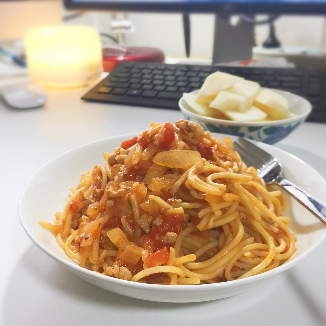 番茄肉酱意大利面