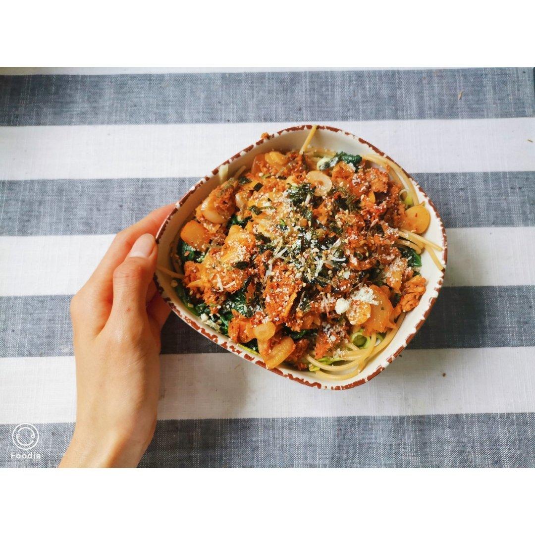 韩式金枪鱼松拌菠菜意面【健康一锅端】