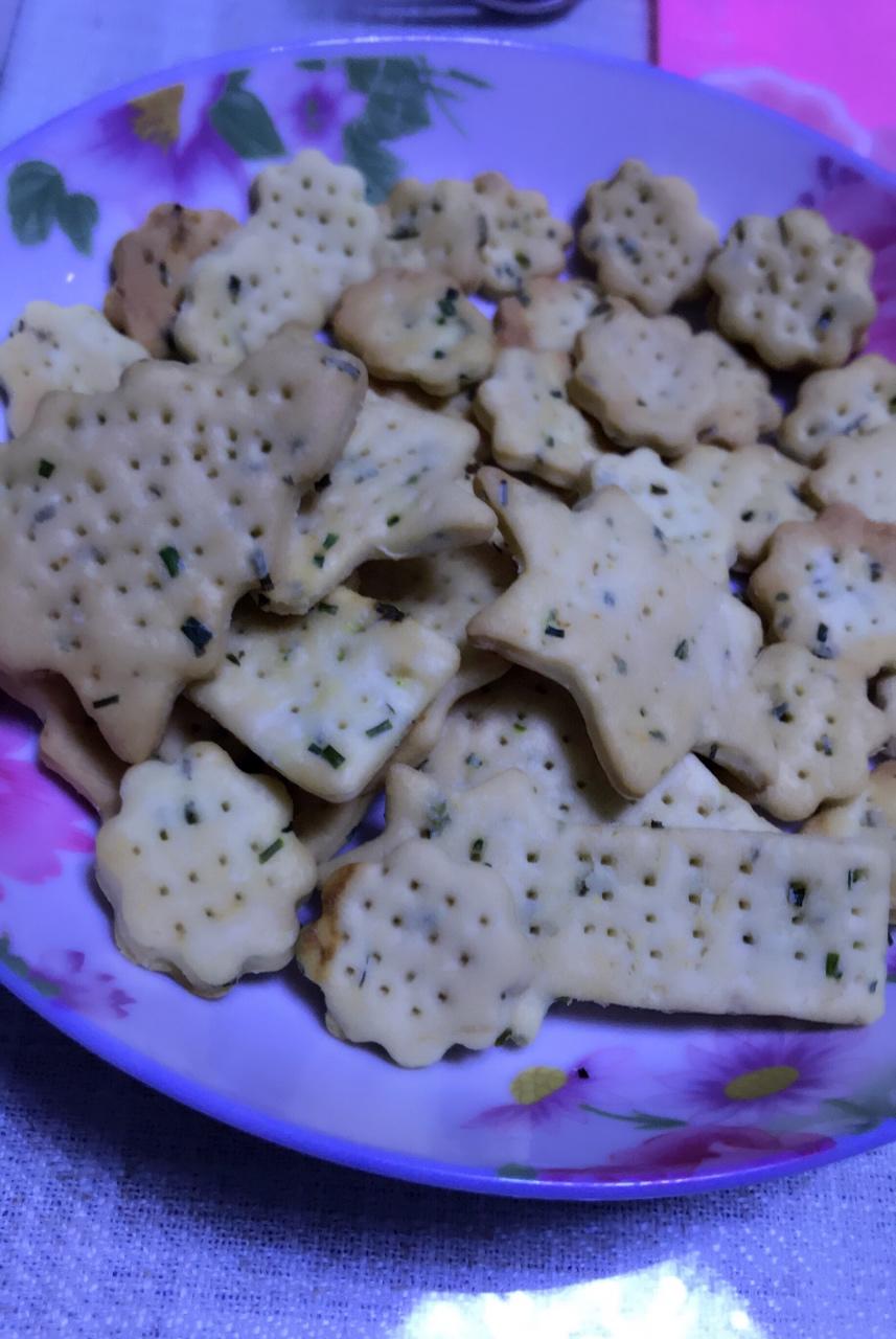 无糖香葱苏打咸饼干