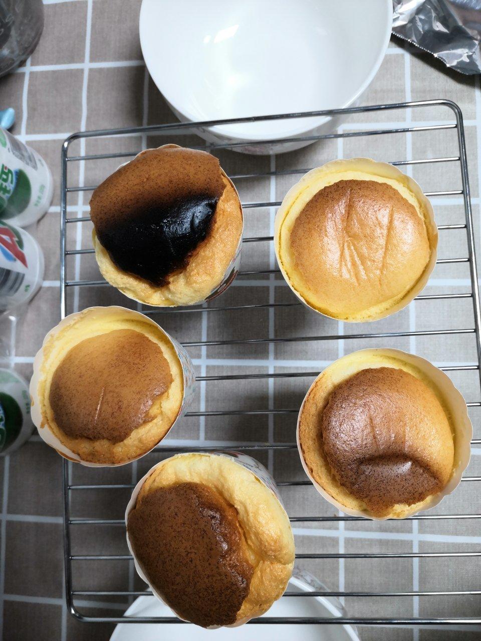 炼乳纸杯蛋糕