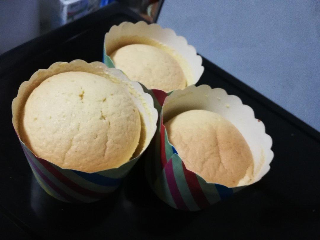 棉花纸杯蛋糕